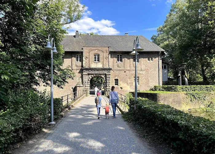 Lighthouse - Modern House With Garden - 20 Minutes To Duesseldorf דירה *